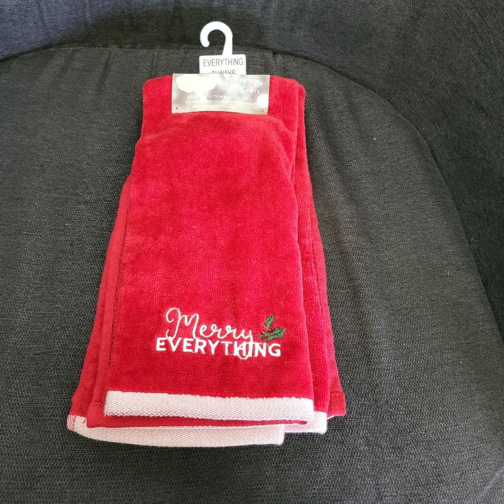 NWT St. Nicholas Square Christmas Bath Hand Towels Merry Everything Happy Always